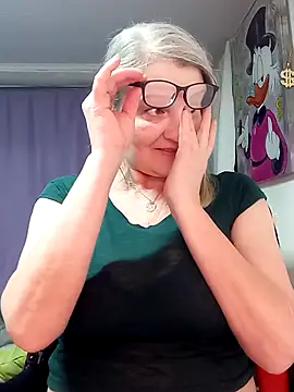 irinamaux online show from 03/03/26, 09:44