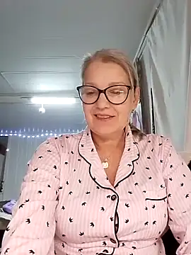 irinamaux online show from 11/19/25, 05:57