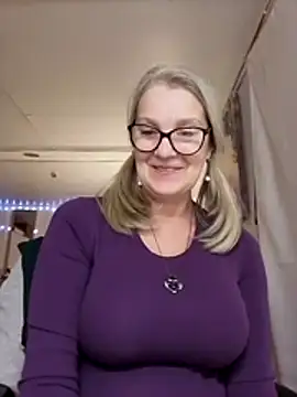 irinamaux online show from 12/05/25, 02:21