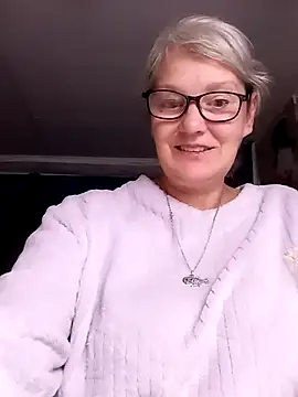 Snapshot of irinamaux chatting on 07/04/26, 07:37 irinamaux online show from 07/04/26, 07:37