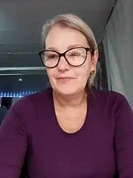 irinamaux online show from 11/20/25, 07:53