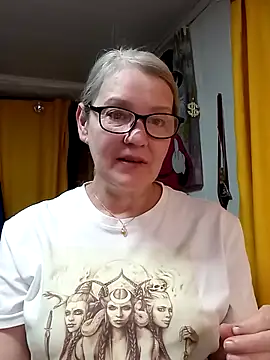 irinamaux online show from 03/25/26, 11:14