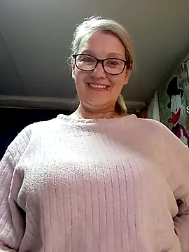 irinamaux online show from 04/04/26, 02:45