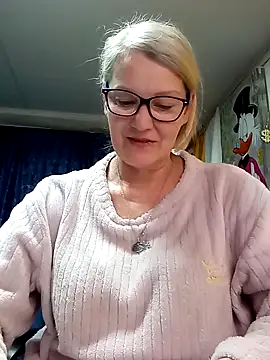 irinamaux online show from 04/11/26, 01:13