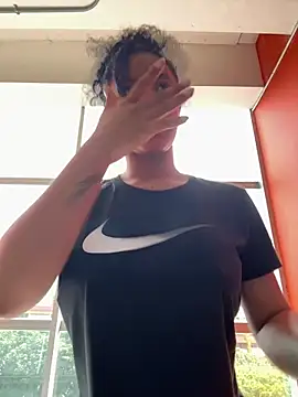 Snapshot of Brunettexio chatting on 02/02/25, 07:04 Brunettexio online show from 02/02/25, 07:04