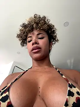 Brunettexio online show from 11/09/25, 08:35