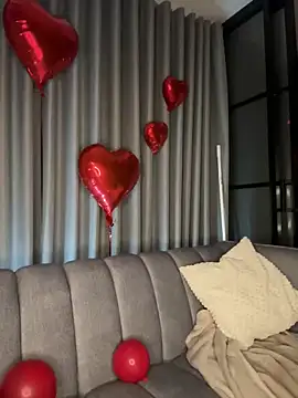 Snapshot of Brunettexio chatting on 02/15/25, 01:10 Brunettexio online show from 02/15/25, 01:10