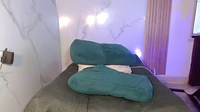 mollyguns online show from 03/20/26, 06:53