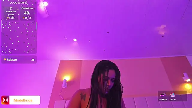  karime  online show from 09/10/25, 08:08
