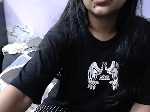 Freya nia online show from 09/29/25, 10:33