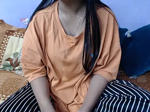 Freya nia online show from 11/20/25, 06:36