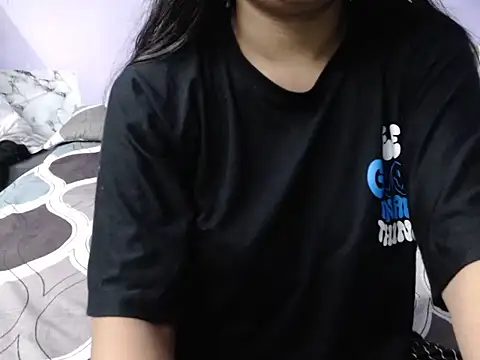 Freya nia online show from 09/28/25, 10:22
