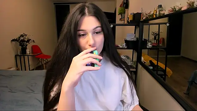 nostripchat online show from 10/26/25, 05:02