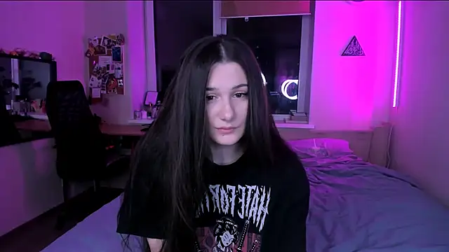 nostripchat online show from 11/18/25, 04:10