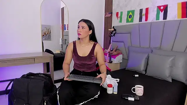 Snapshot of Sofi_Perez_ chatting on 07/13/26, 11:09 Sofi Perez online show from 07/13/26, 11:09