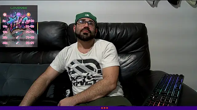 Zander823 online show from 06/03/26, 06:34