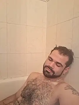 Zander823 online show from 04/21/26, 01:42