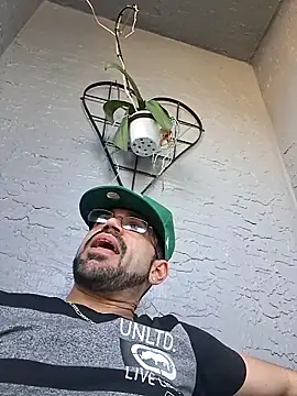 Zander823 online show from 02/09/26, 07:23