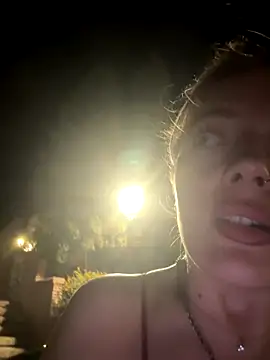 LexyGold online show from 10/26/25, 08:42