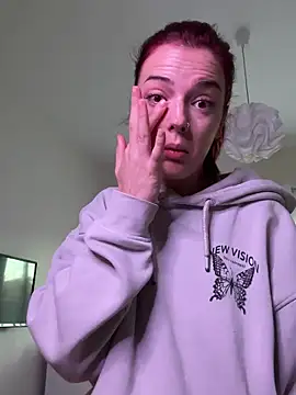 LexyGold online show from 11/27/25, 07:42