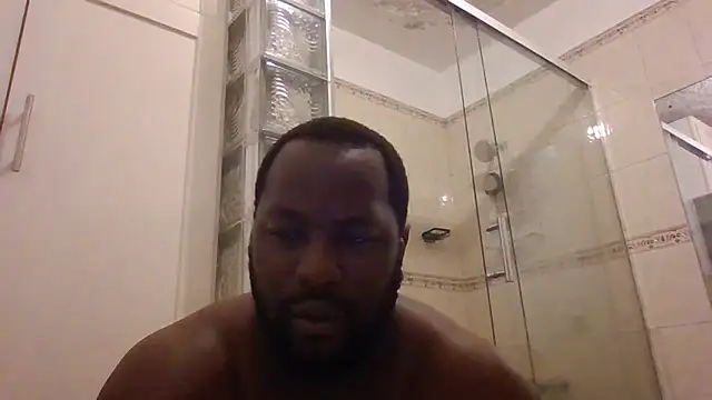 Snapshot of Bighood_T chatting on 09/17/25, 03:41 Bighood T online show from 09/17/25, 03:41