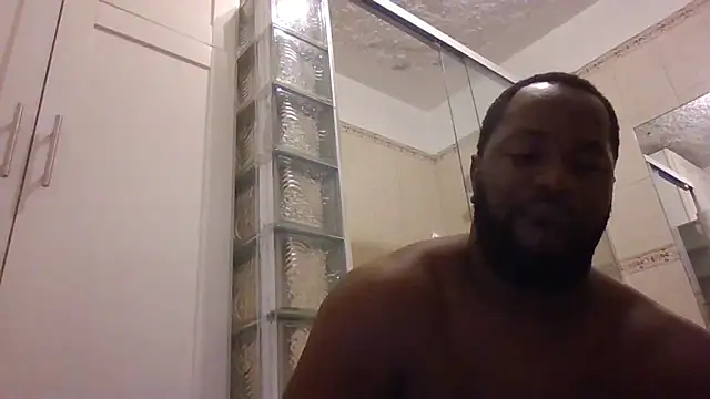 Snapshot of Bighood_T chatting on 06/07/26, 03:23 Bighood T online show from 06/07/26, 03:23