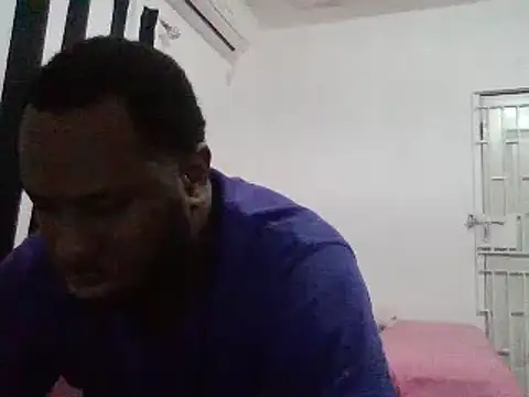 Snapshot of Bighood_T chatting on 02/27/25, 01:52 Bighood T online show from 02/27/25, 01:52