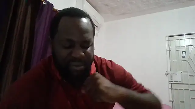 Snapshot of Bighood_T chatting on 10/16/25, 03:37 Bighood T online show from 10/16/25, 03:37