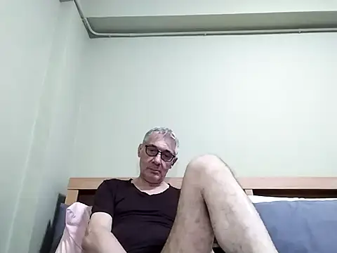 BIGUNCUTHARDCOCK online show from 10/15/25, 02:21