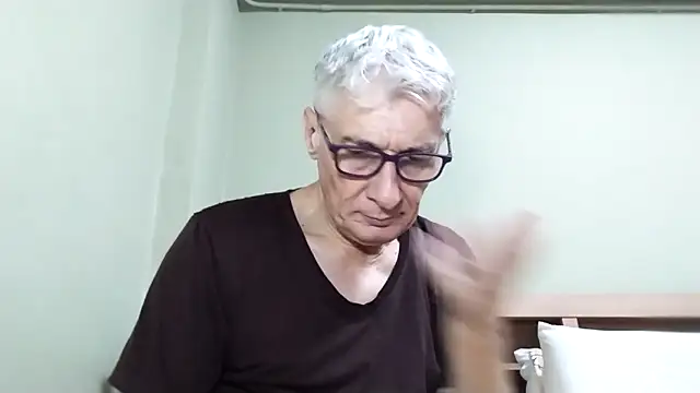 BIGUNCUTHARDCOCK online show from 12/20/25, 01:58