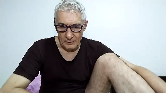 BIGUNCUTHARDCOCK online show from 04/15/26, 12:49