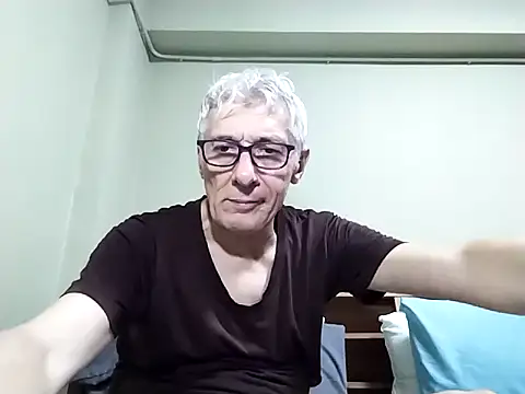 BIGUNCUTHARDCOCK online show from 11/15/25, 01:26