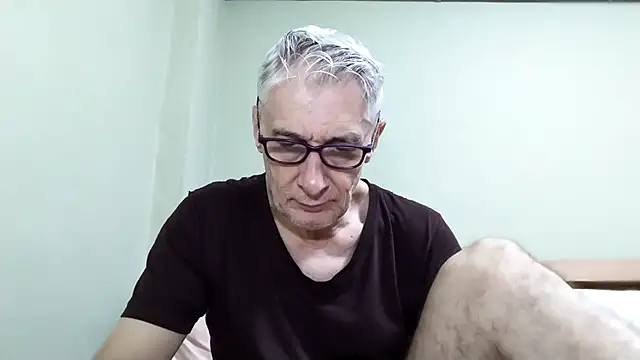 BIGUNCUTHARDCOCK online show from 12/19/25, 01:42