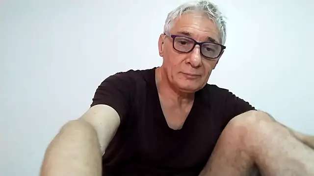 BIGUNCUTHARDCOCK online show from 04/05/26, 02:07