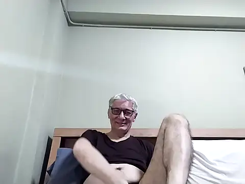 BIGUNCUTHARDCOCK online show from 11/22/25, 01:43