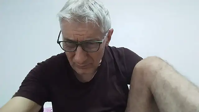 Snapshot of BIGUNCUTHARDCOCK chatting on 06/29/26, 12:17 BIGUNCUTHARDCOCK online show from 06/29/26, 12:17