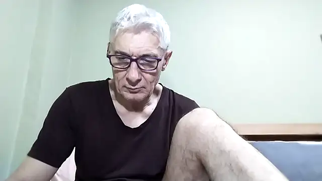 BIGUNCUTHARDCOCK online show from 10/13/25, 02:24