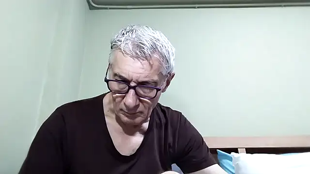 BIGUNCUTHARDCOCK online show from 11/16/25, 01:32