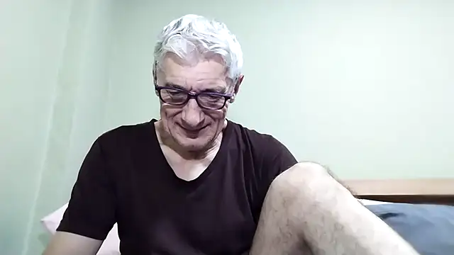 BIGUNCUTHARDCOCK online show from 10/31/25, 01:13