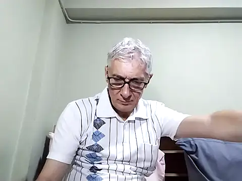 BIGUNCUTHARDCOCK online show from 10/22/25, 02:05