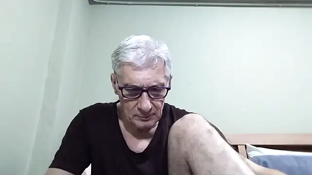 BIGUNCUTHARDCOCK online show from 10/31/25, 01:19