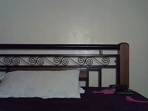 Giannah01 online show from 10/29/25, 10:20