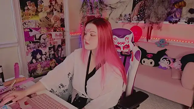 Unholy Lady online show from 10/28/25, 06:12