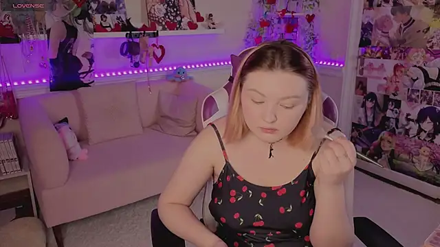 Unholy Lady online show from 02/15/26, 06:36