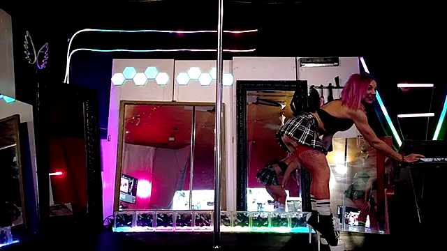 Snapshot of MadisonMarie chatting on 10/18/25, 05:20 MadisonMarie online show from 10/18/25, 05:20