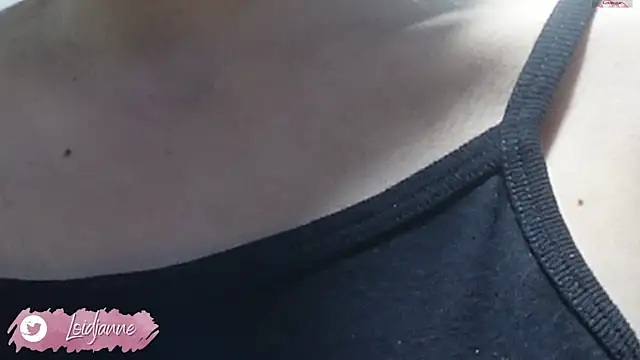 loIijanne online show from 11/10/25, 04:06