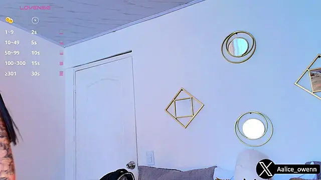 Aliceowenn online show from 09/10/25, 09:03