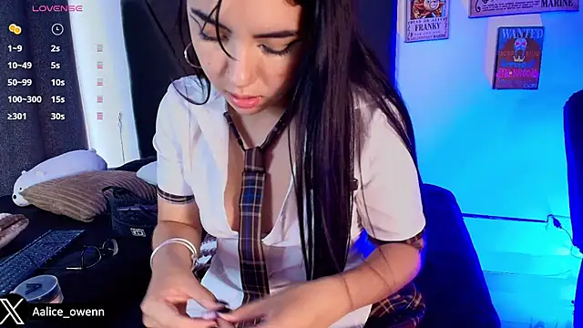 Aliceowenn online show from 11/15/25, 07:07