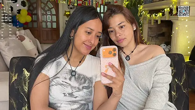 2SummerLove1 online show from 06/28/26, 02:34