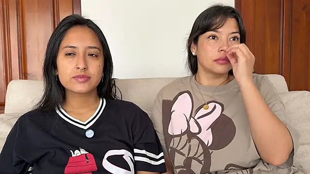 2SummerLove1 online show from 10/26/25, 02:17